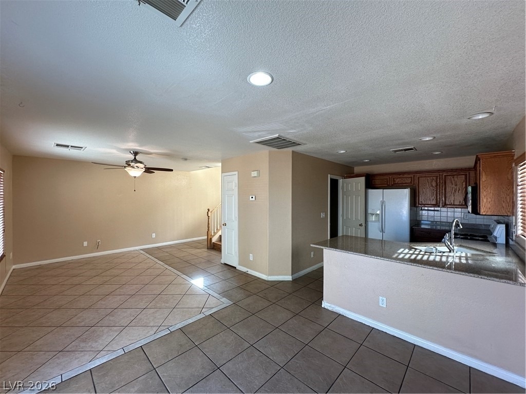 9510 Diamond Bridge Avenue - Photo 4