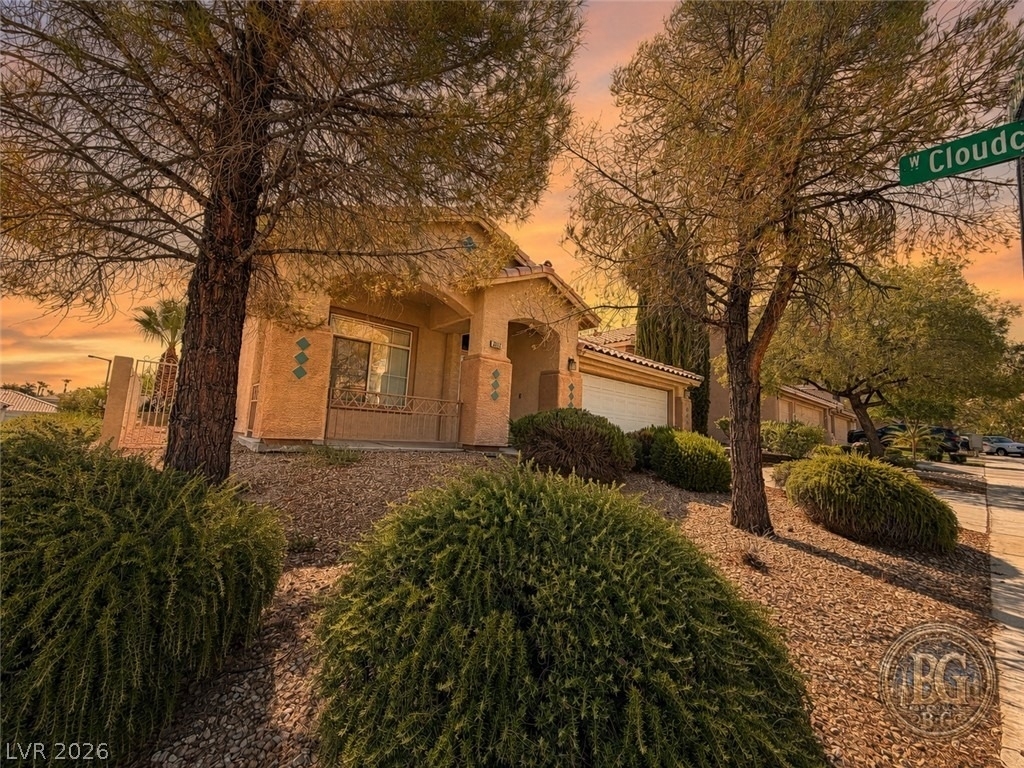 2012 Cedarcrest Court - Photo 1