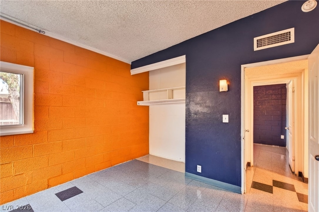 1305 Phillips Avenue - Photo 9