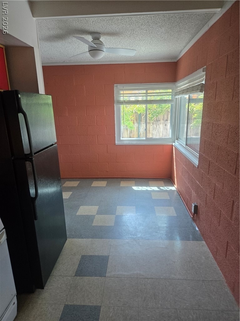 1305 Phillips Avenue - Photo 3