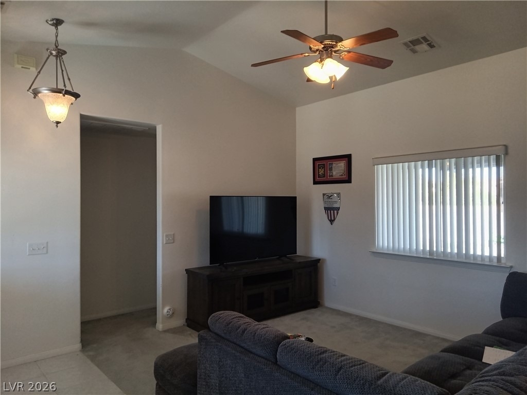546 E Elsie Lane - Photo 3