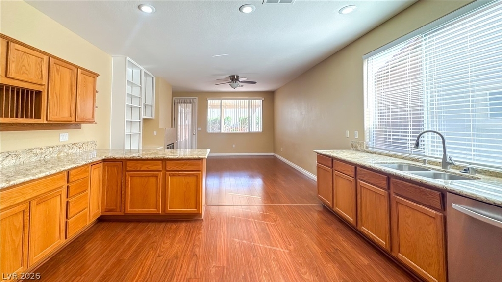 10724 Windrose Point Avenue - Photo 15