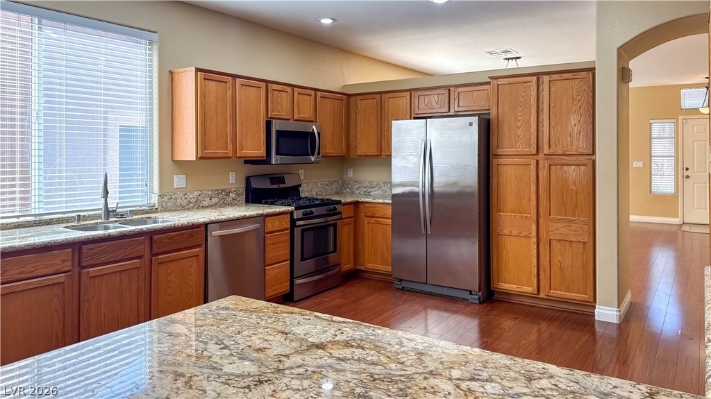 10724 Windrose Point Avenue - Photo 6