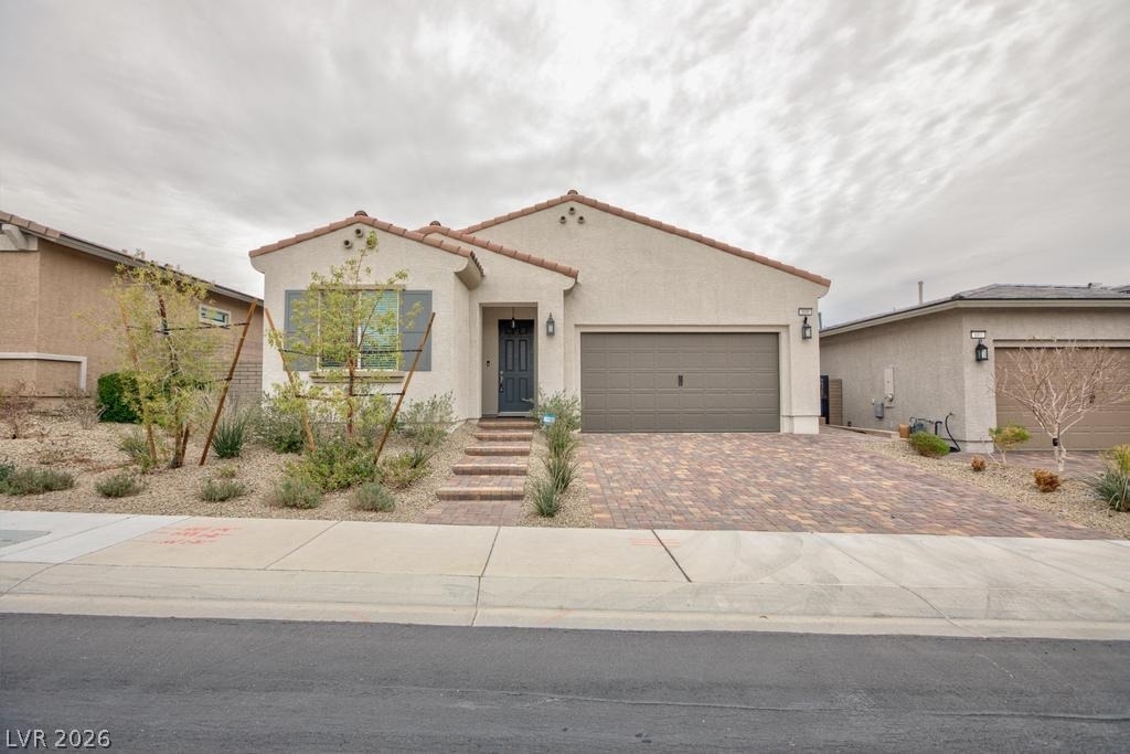 689 Monteverdi Peak Street - Photo 0