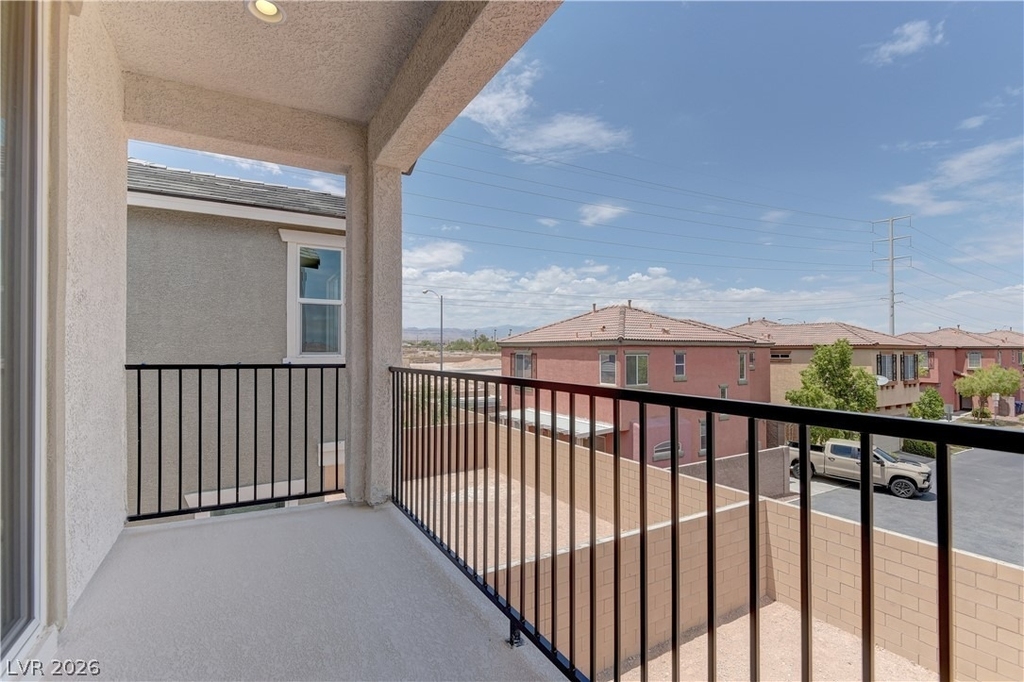 5174 Olga Manor Avenue - Photo 12