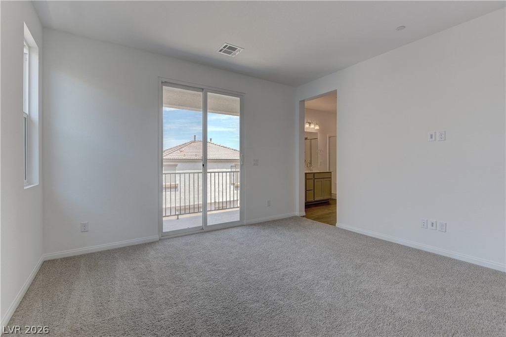 5174 Olga Manor Avenue - Photo 11
