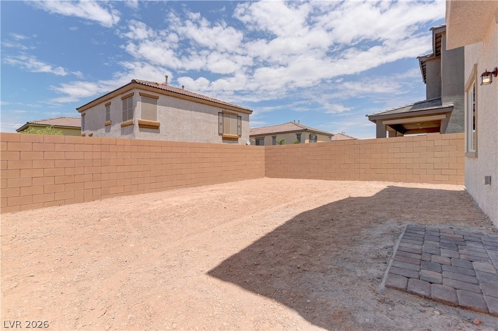 5174 Olga Manor Avenue - Photo 17