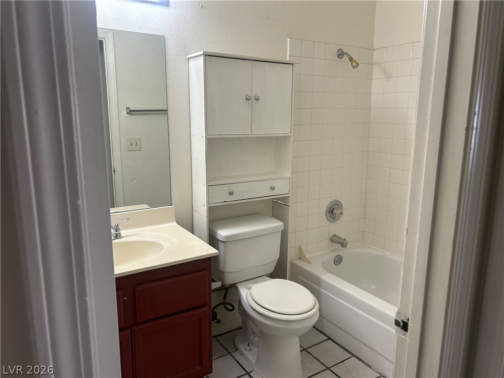 5429 Centurion Court - Photo 6