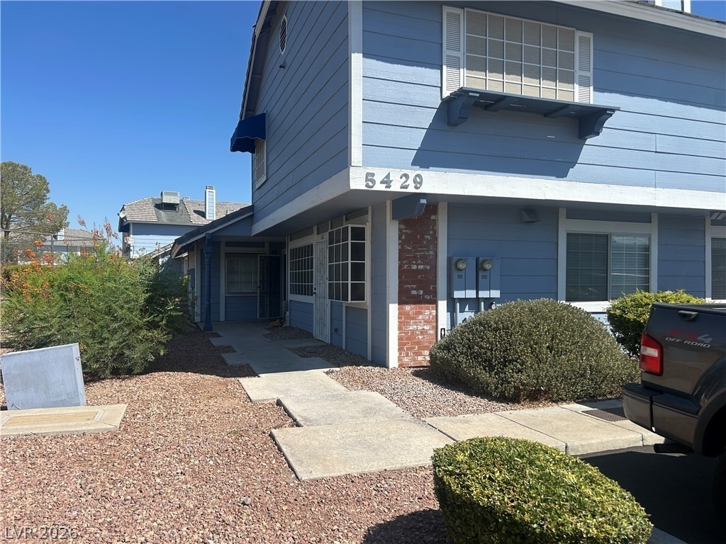 5429 Centurion Court - Photo 1