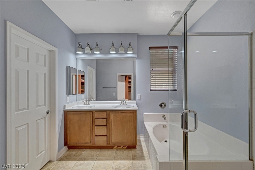 10240 Gladstone Peak Street - Photo 26