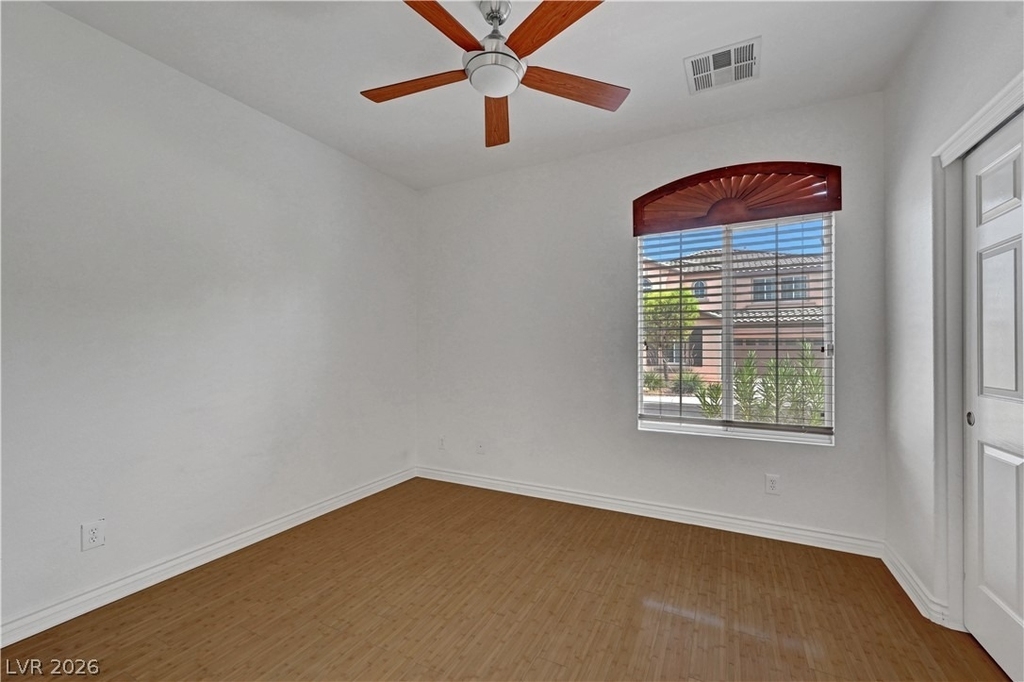 10240 Gladstone Peak Street - Photo 35