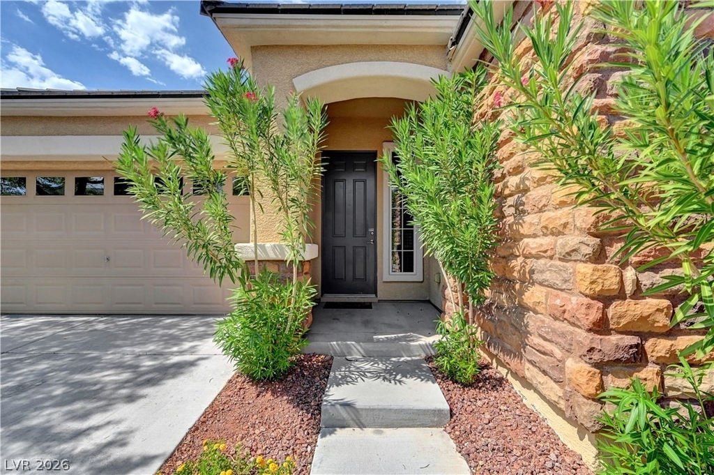 10240 Gladstone Peak Street - Photo 4