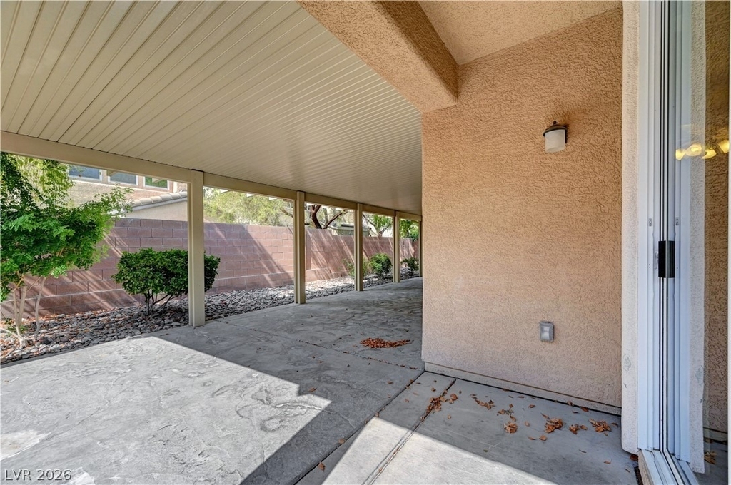 10240 Gladstone Peak Street - Photo 40