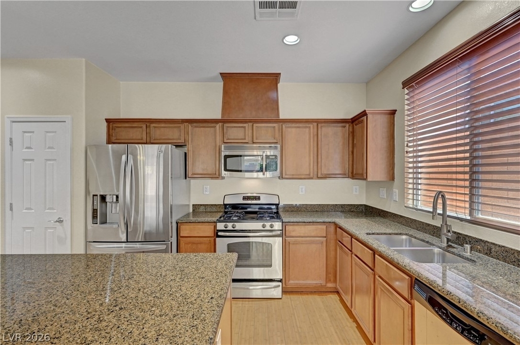10240 Gladstone Peak Street - Photo 18