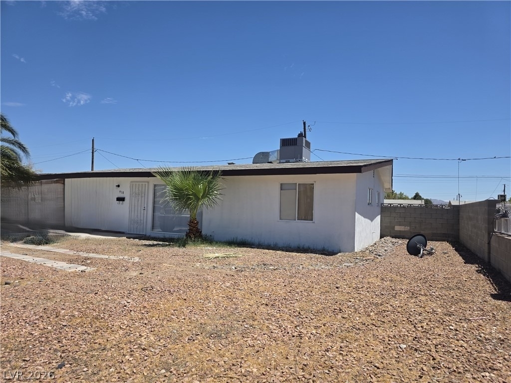 910 Magnolia Avenue - Photo 1