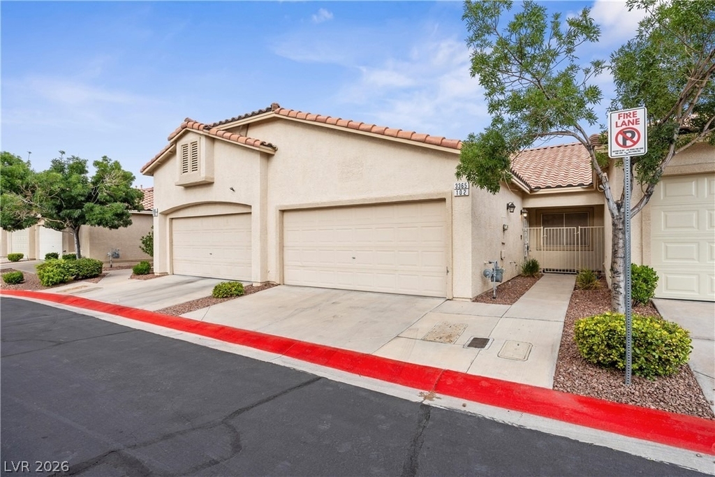 3365 Kylemore Street - Photo 0