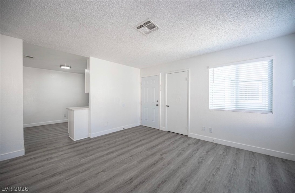 921 Snug Harbor Street - Photo 5