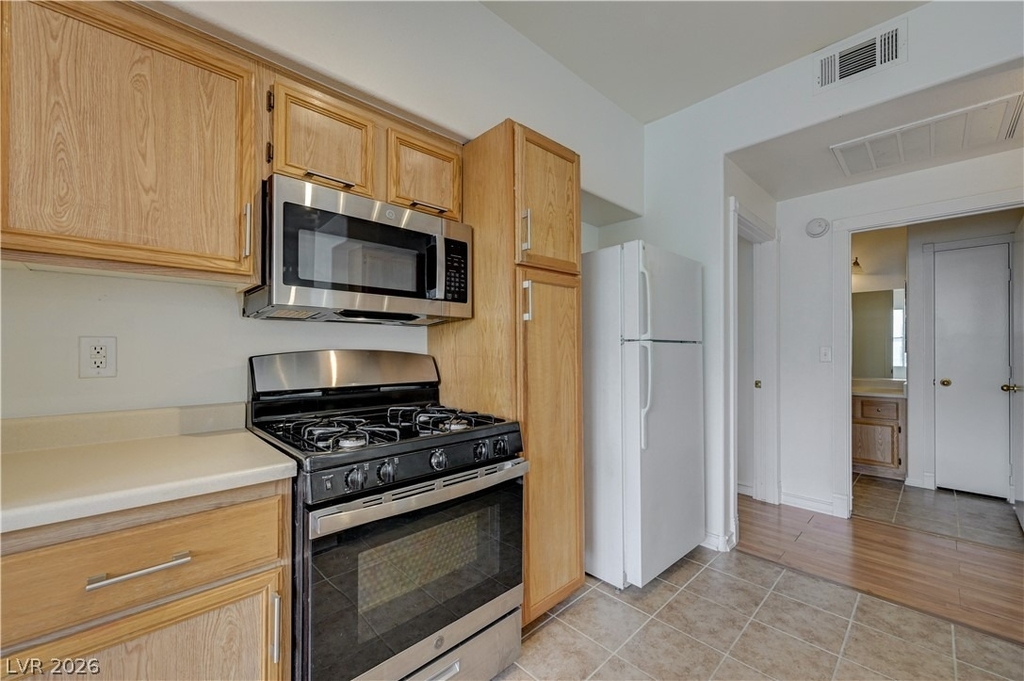 9050 W Warm Springs Road - Photo 11