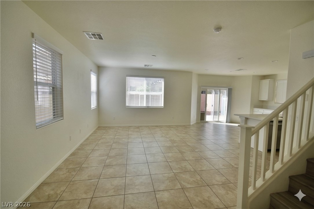3041 Lake Como Avenue - Photo 3