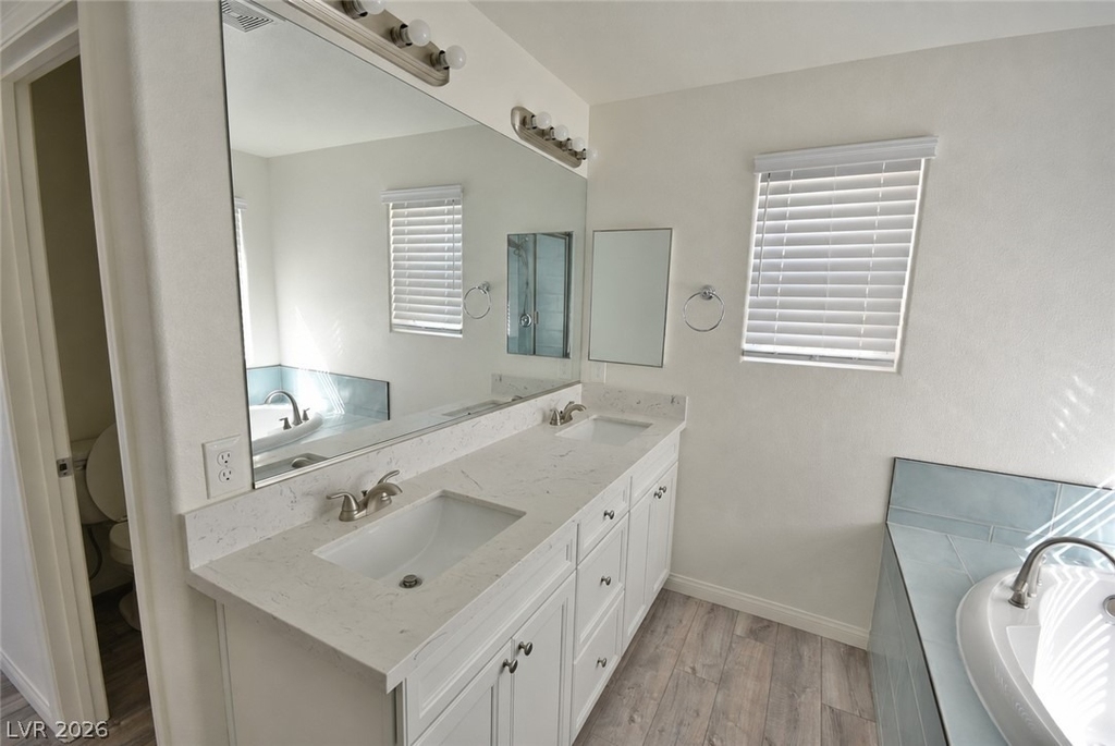 3041 Lake Como Avenue - Photo 27