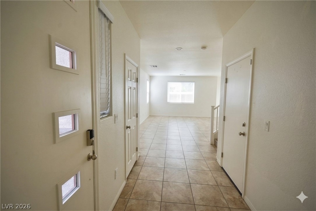 3041 Lake Como Avenue - Photo 2