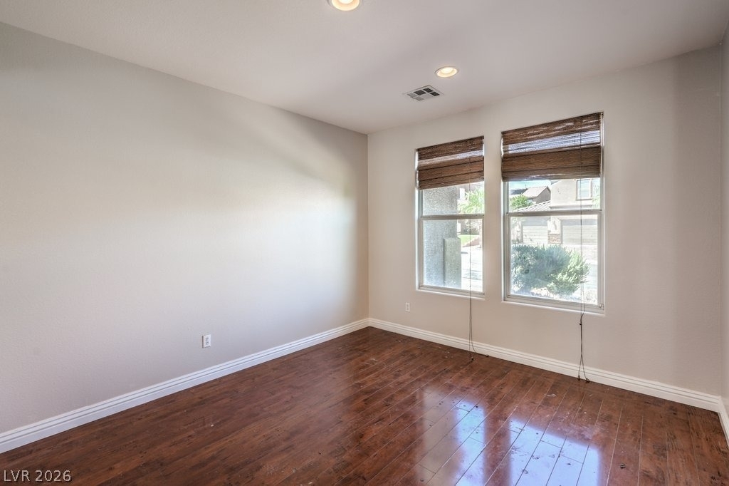 1213 Checkmark Avenue - Photo 3