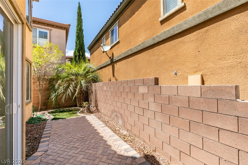 11230 Corsica Mist Avenue - Photo 48