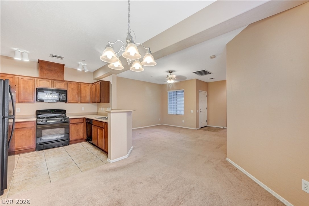 6868 Sky Pointe Drive - Photo 7
