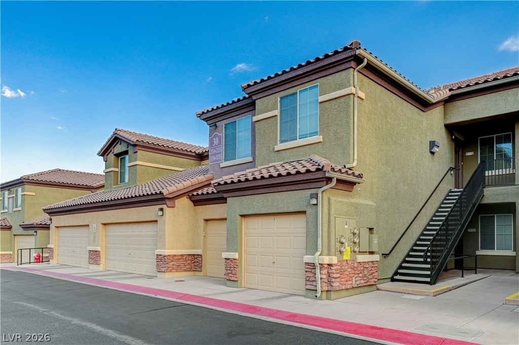 6868 Sky Pointe Drive - Photo 33