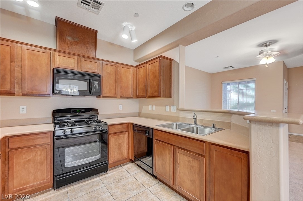 6868 Sky Pointe Drive - Photo 9