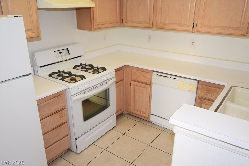 3320 S Fort Apache Road - Photo 7