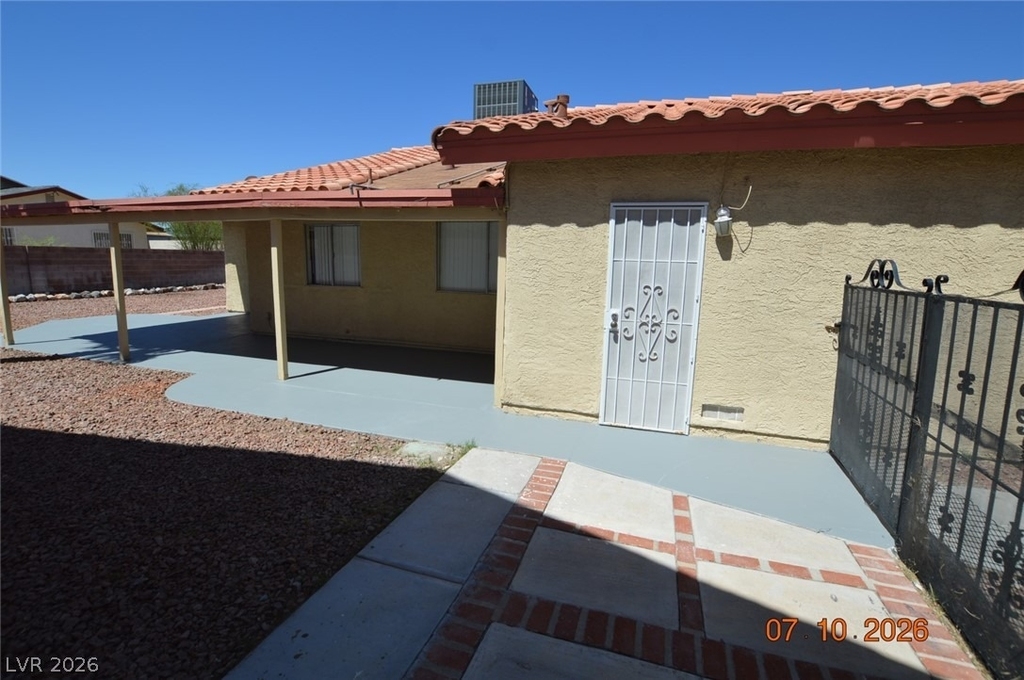 6845 Zamora Drive - Photo 11