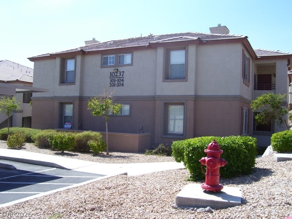 10237 King Henry - Photo 0