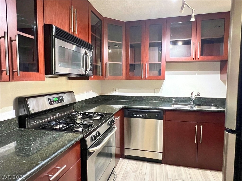 210 Flamingo Road - Photo 2