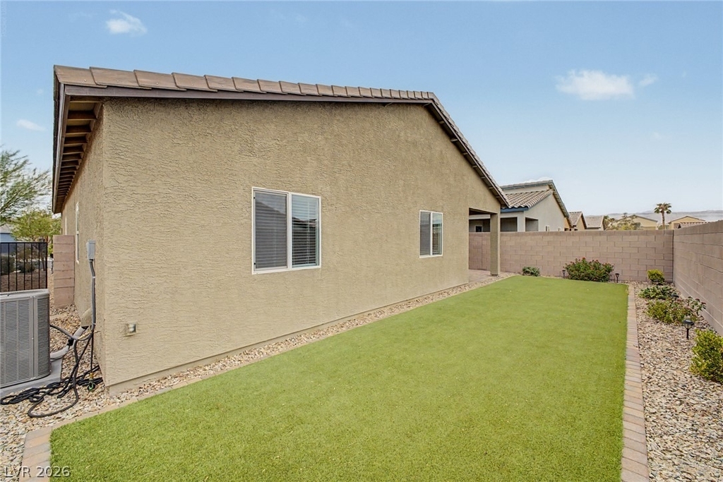 7552 Blue Lotus Avenue - Photo 30