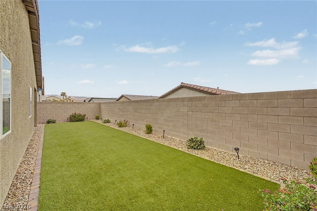 7552 Blue Lotus Avenue - Photo 31