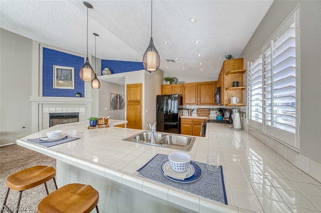 8421 Honeywood Circle - Photo 2
