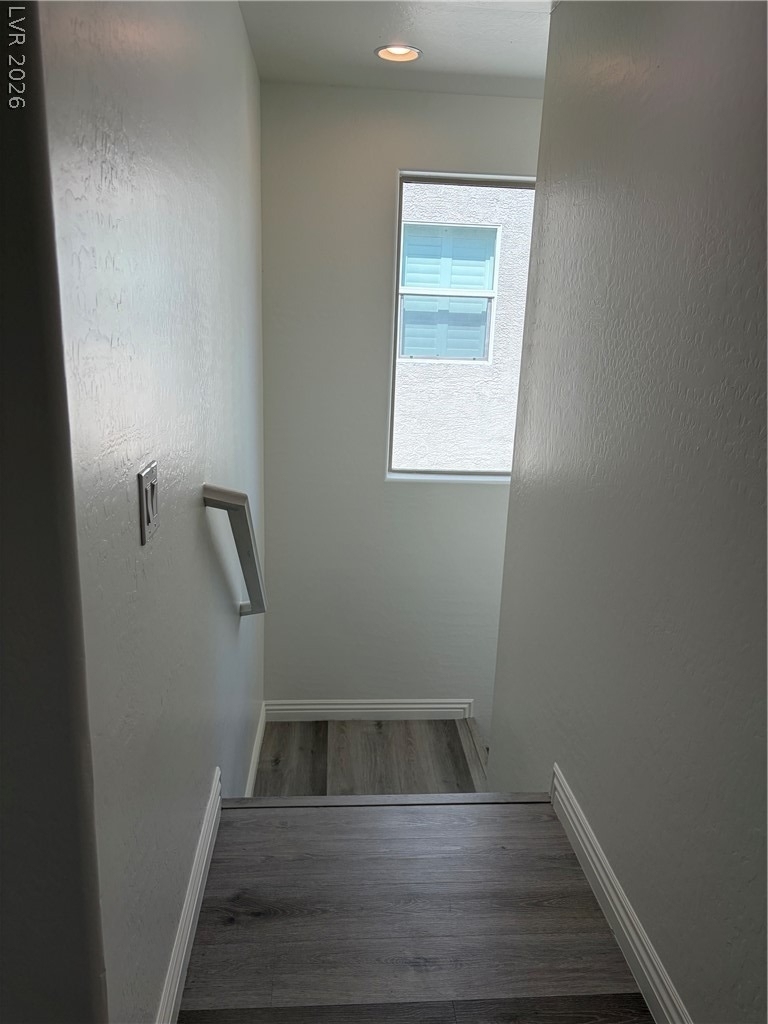 283 Walkinshaw Avenue - Photo 2