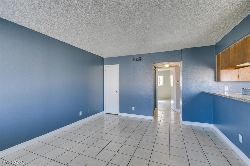 1641 N Lamont Street - Photo 5