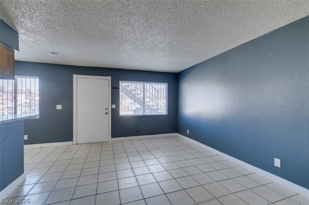 1641 N Lamont Street - Photo 8