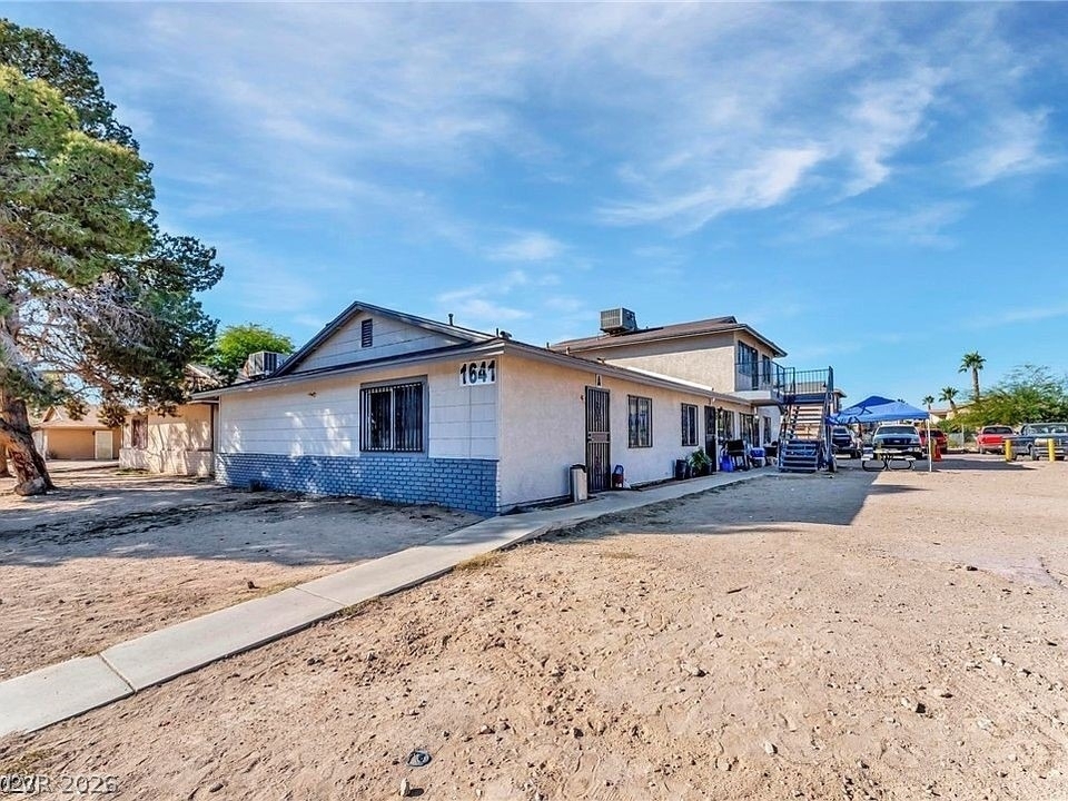 1641 N Lamont Street - Photo 2