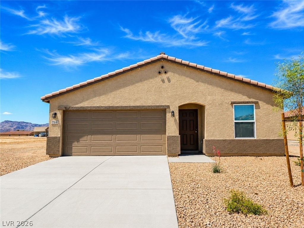 710 E Huyana Wind Drive - Photo 0
