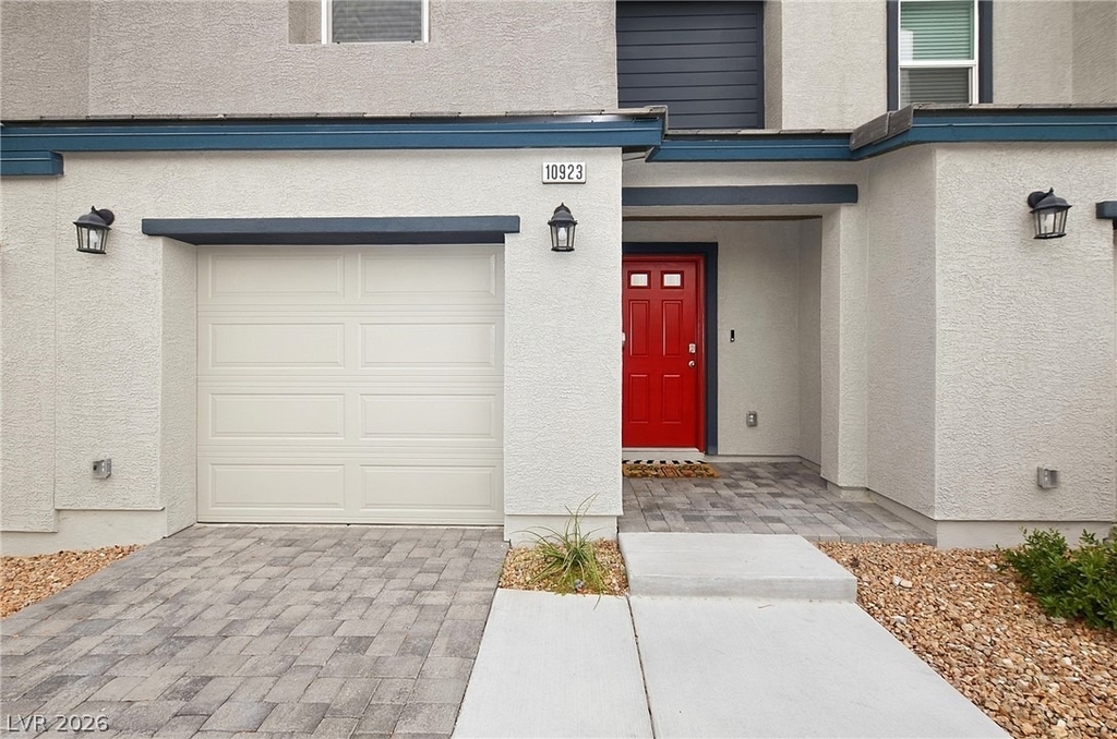 10923 Heatherford Avenue - Photo 3