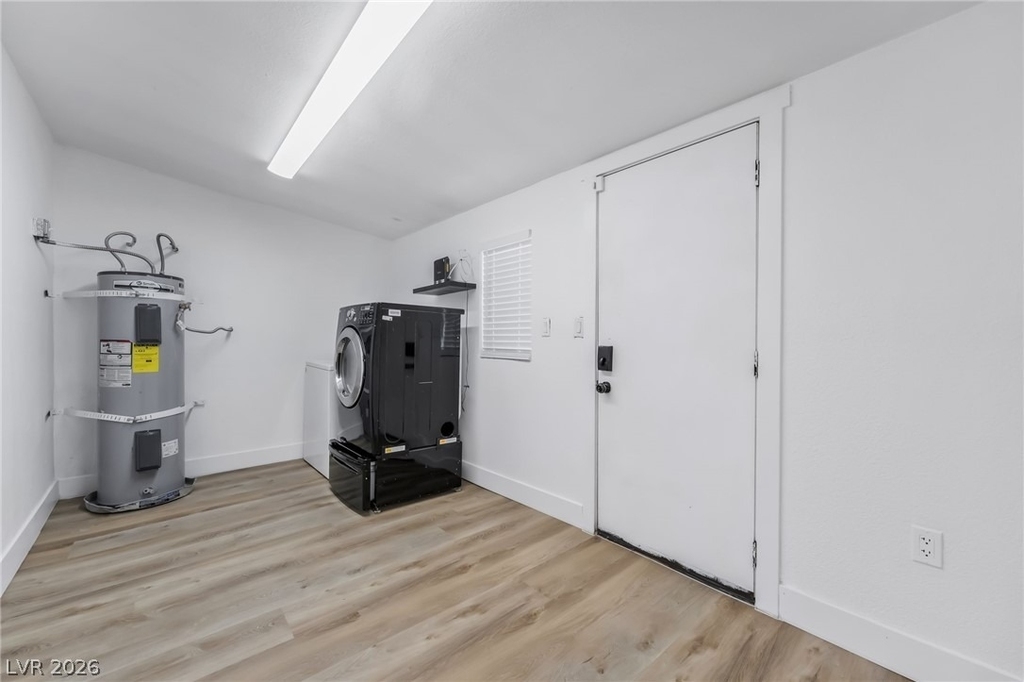 1610 E Ogden Avenue - Photo 30