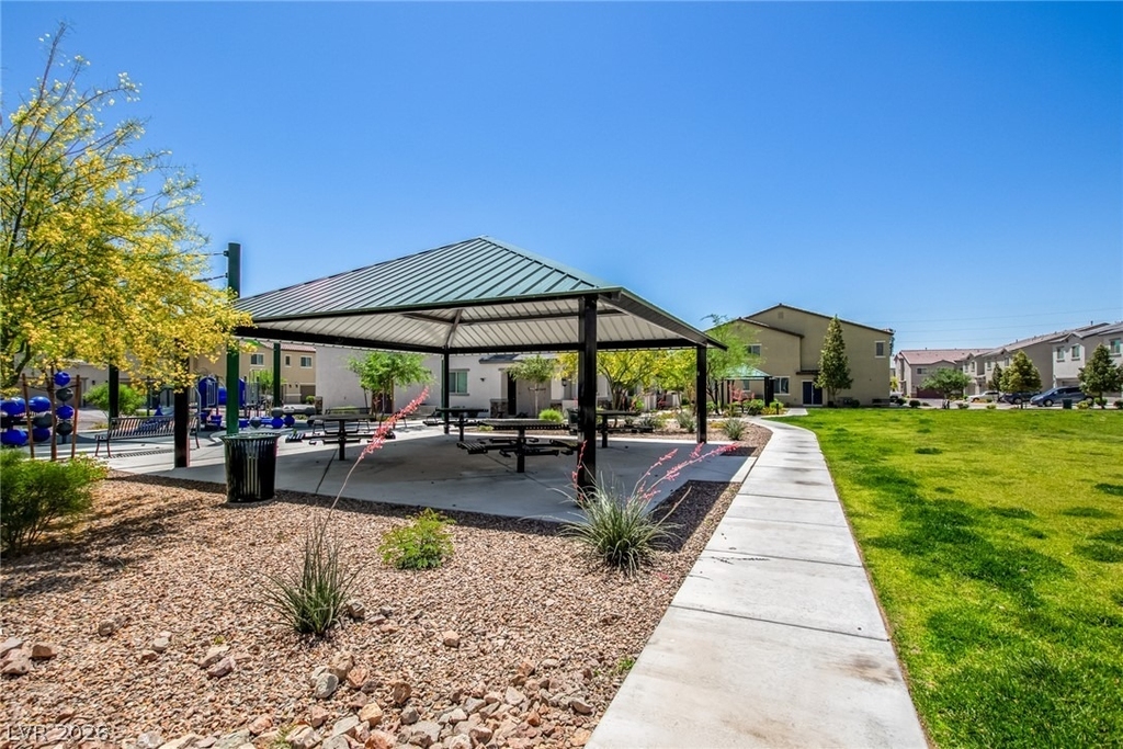 825 Star Estates Avenue - Photo 32