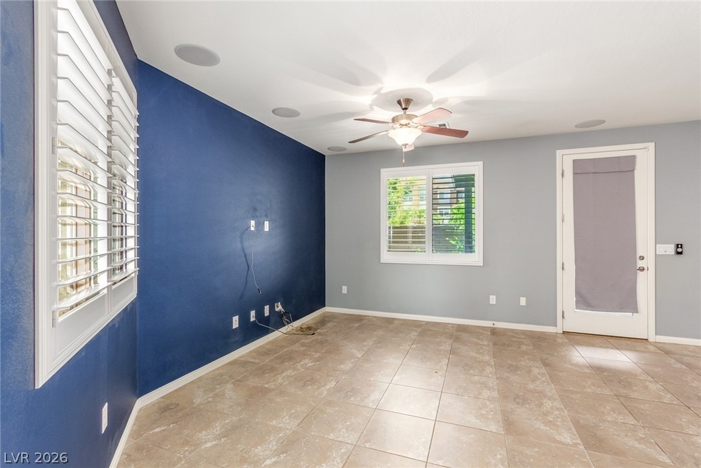 6644 Seahorse Reef Street - Photo 4