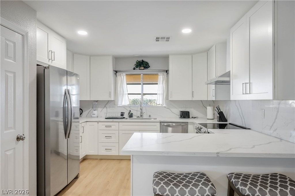 6990 W Richmar Avenue - Photo 4