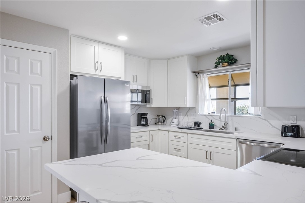 6990 W Richmar Avenue - Photo 14