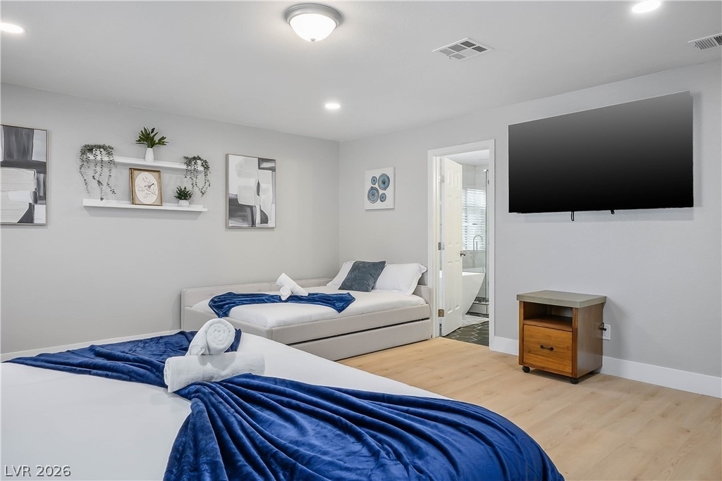 6990 W Richmar Avenue - Photo 20