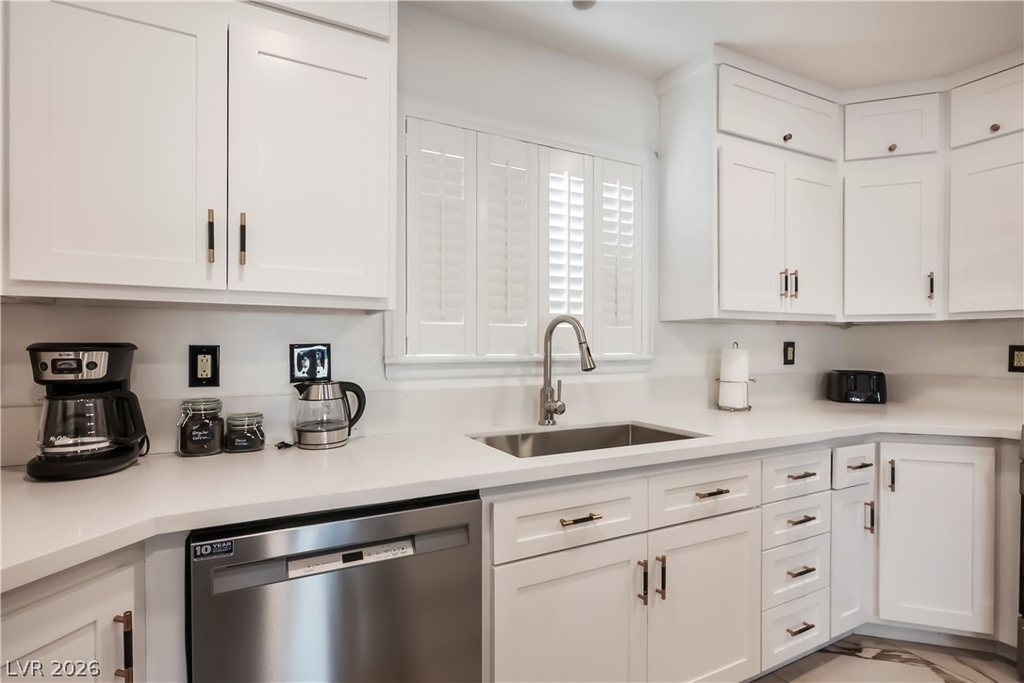 7435 Rogers Street - Photo 16